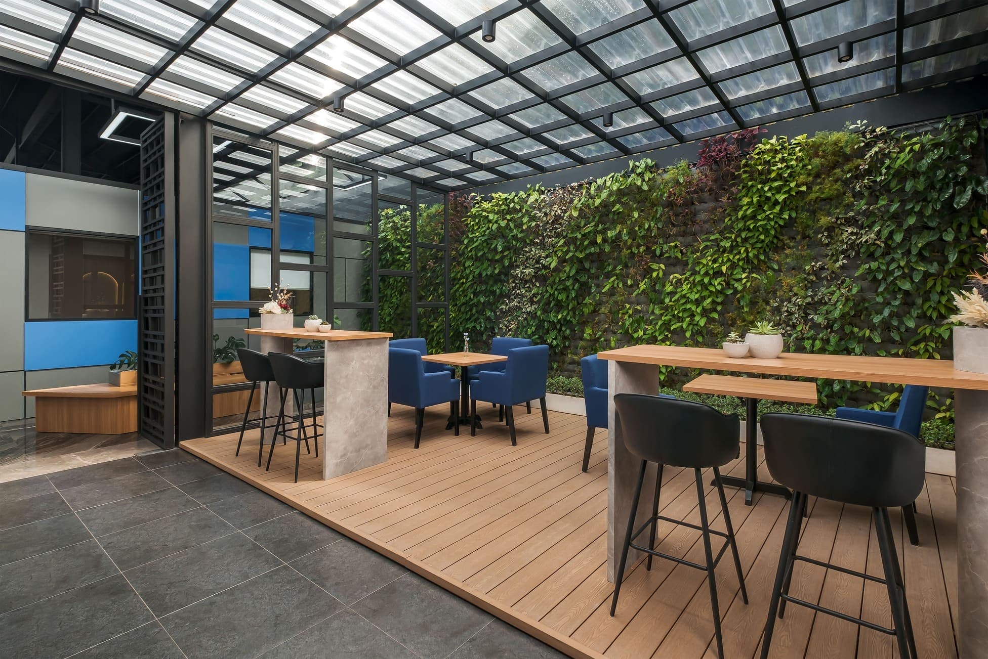 Outdoor Bistro