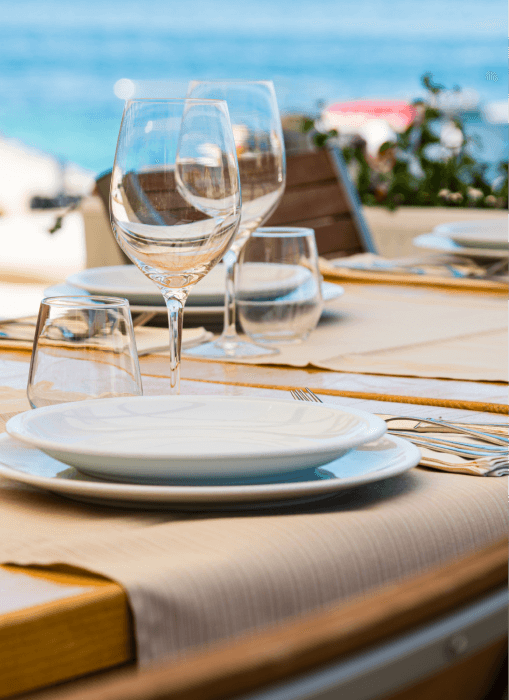Restaurants & Bars