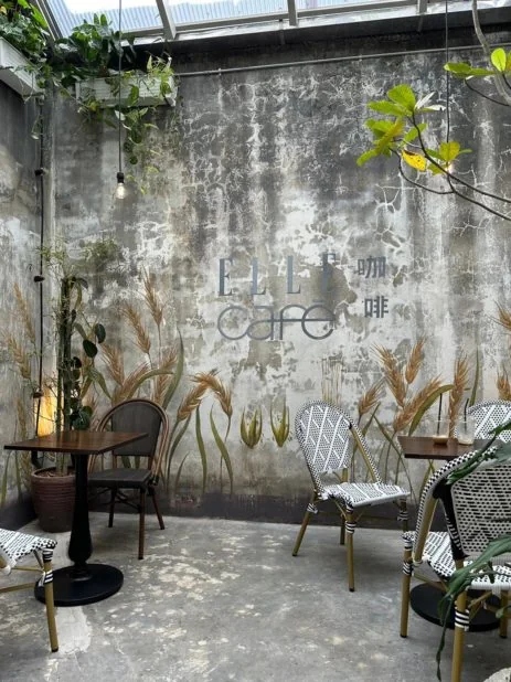 ELLE Cafe Phuket — the cafe in Phuket Old Town